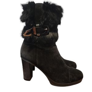 EUC Aquatalia Chunky Heel Black Suede Fur Topped Boots